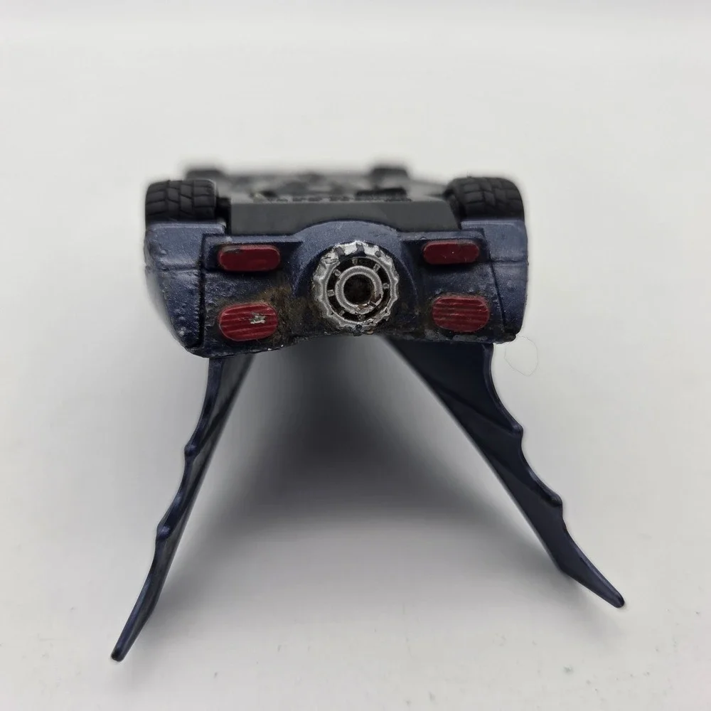 CORGI CLASSICS BATMAN BATMOBILE 2000 BMBV2 DC COMICS CAR MODEL 77308 1:43